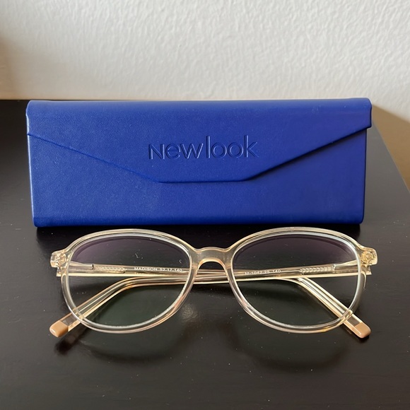 Madison prescription eyeglasses - Picture 8 of 9